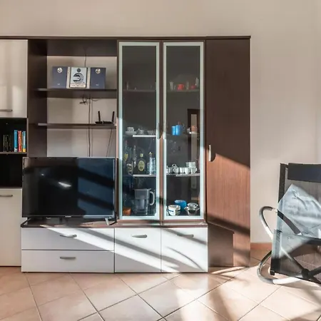 A Welcoming Ground-floor *