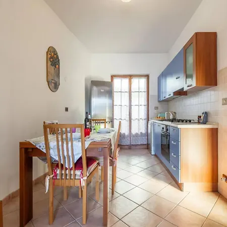 A Welcoming Ground-floor Apartman *