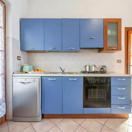 A Welcoming Ground-floor Apartamento Porto Torres